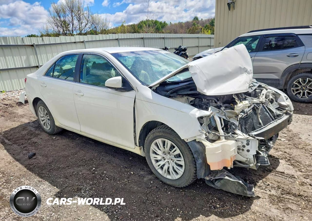 2014 Toyota Camry Le VIN:4T1BF1FK2EU438438 - 4