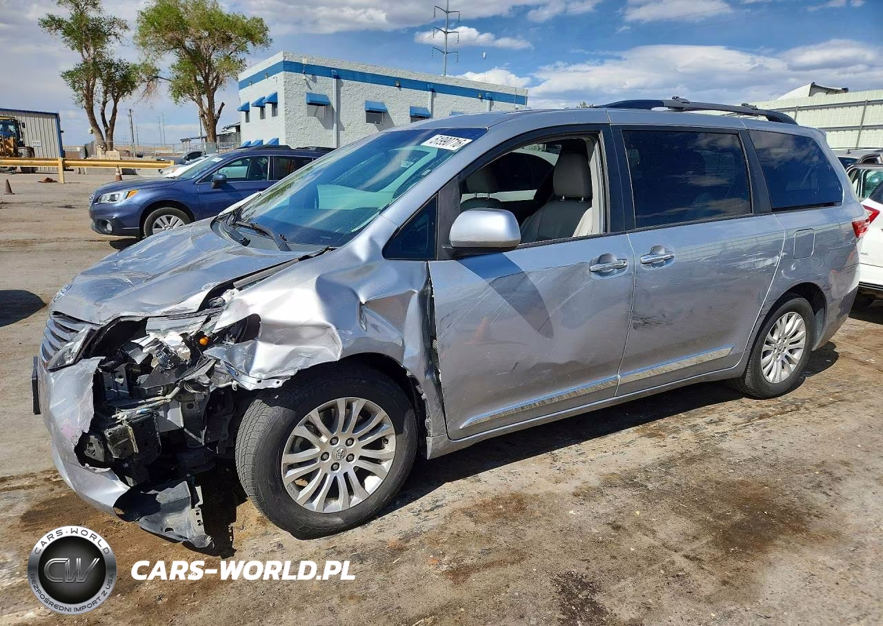 2015 Toyota Sienna Xle Premium 8-Passenger