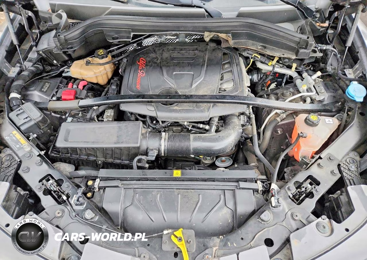 2022 Alfa Romeo Stelvio Ti VIN:ZASPAKBN2N7D38179 - 12