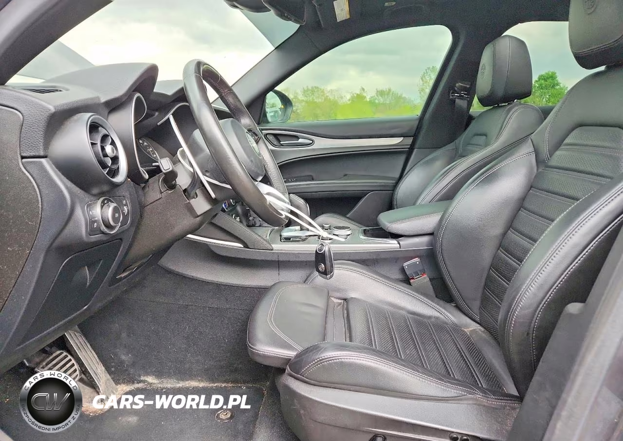 2022 Alfa Romeo Stelvio Ti VIN:ZASPAKBN2N7D38179 - 7