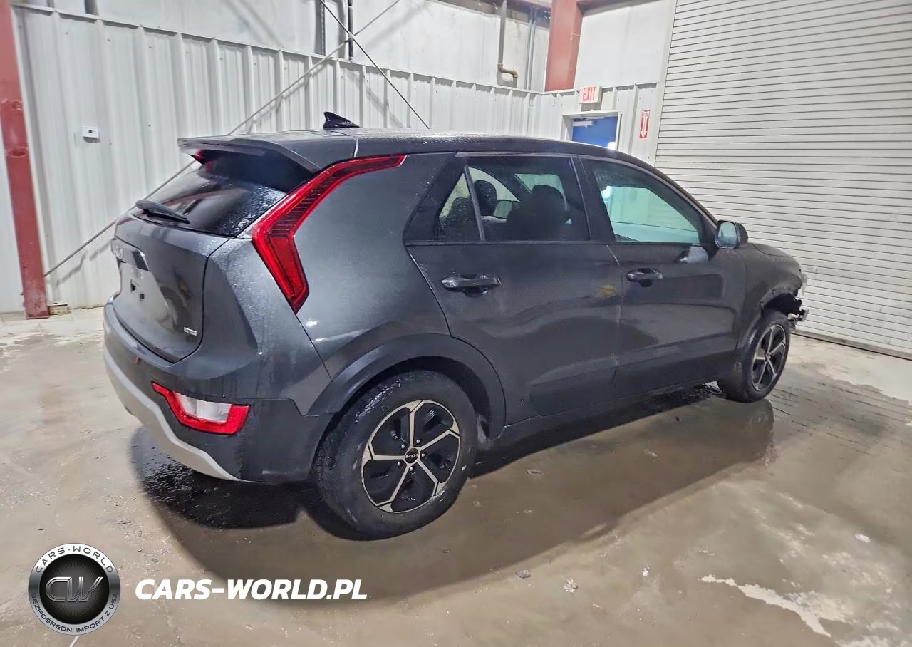 2026 Kia Niro Lx VIN:KNDCP3LE8T5320224 - 3