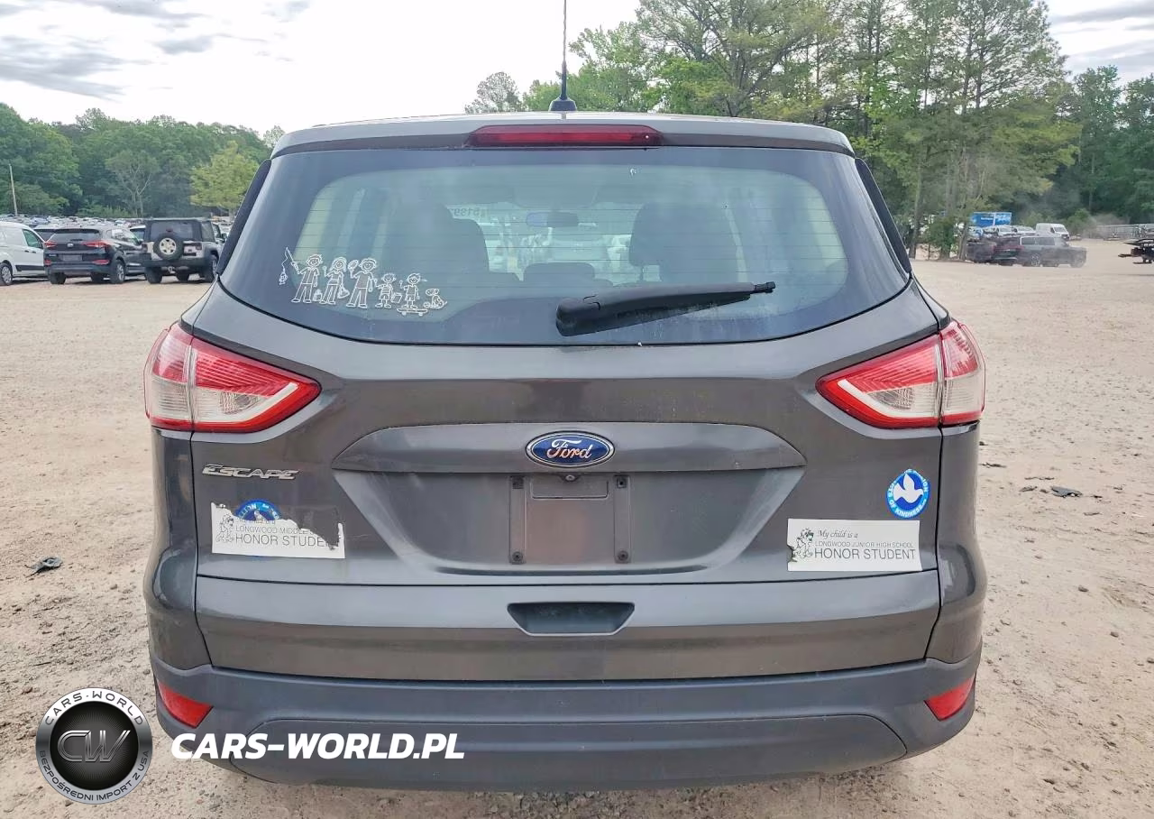 2015 Ford Escape S VIN:1FMCU0F77FUB10305 - 6