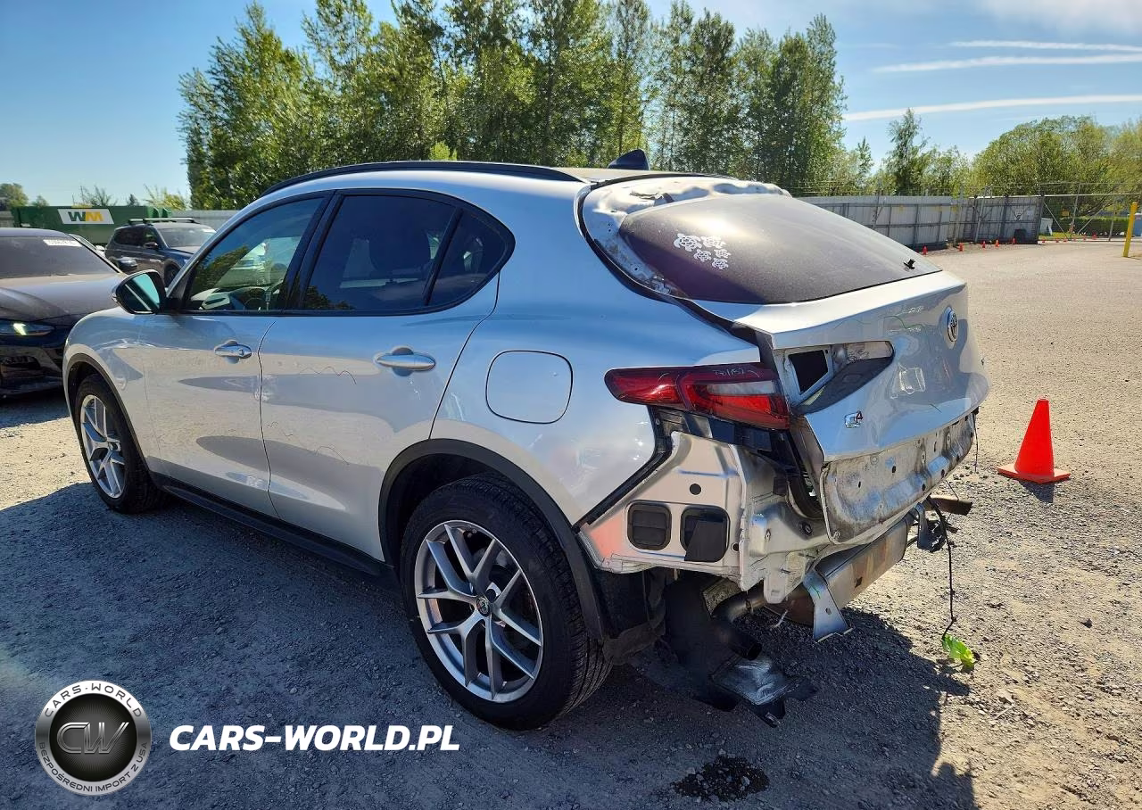 2018 Alfa Romeo Stelvio Sport VIN:ZASFAKPN9J7B96878 - 2