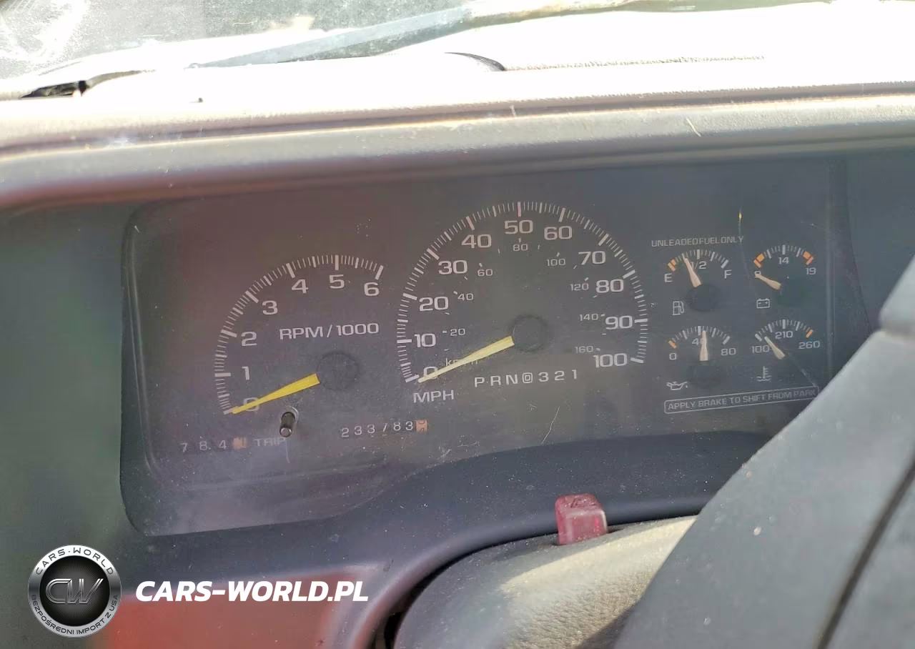 1998 Chevrolet Tahoe K1500 VIN:3GNEK18R0WG124791 - 9