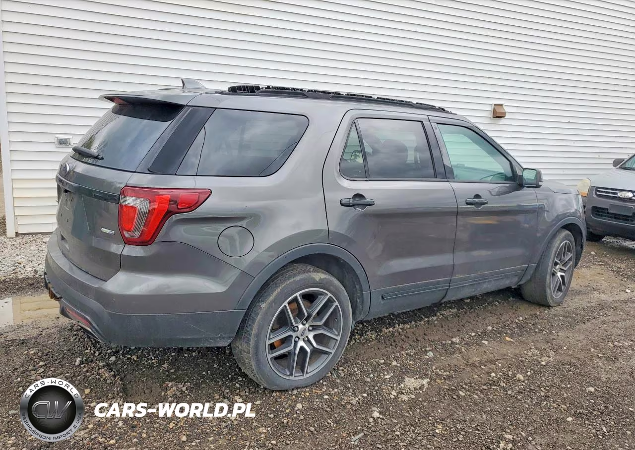 2016 Ford Explorer Sport VIN:1FM5K8GT8GGA13932 - 3