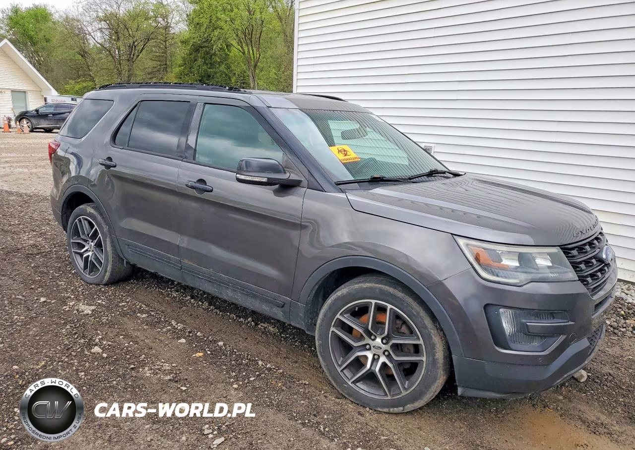 2016 Ford Explorer Sport VIN:1FM5K8GT8GGA13932 - 4