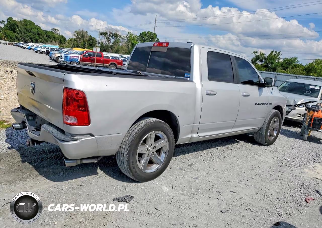2011 Dodge Ram 1500 VIN:1D7RB1CT5BS575849 - 3