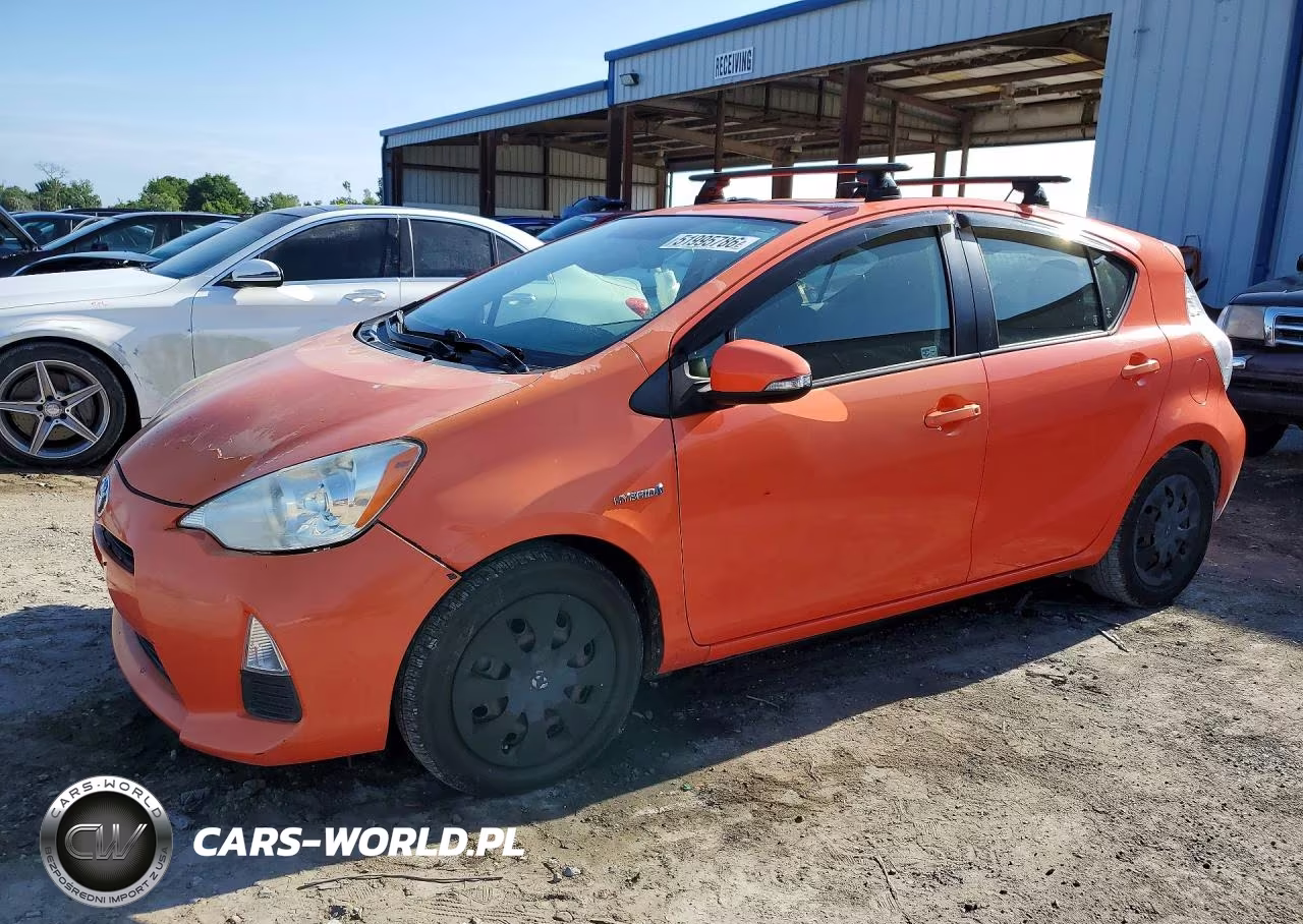 2013 Toyota Prius C Two
