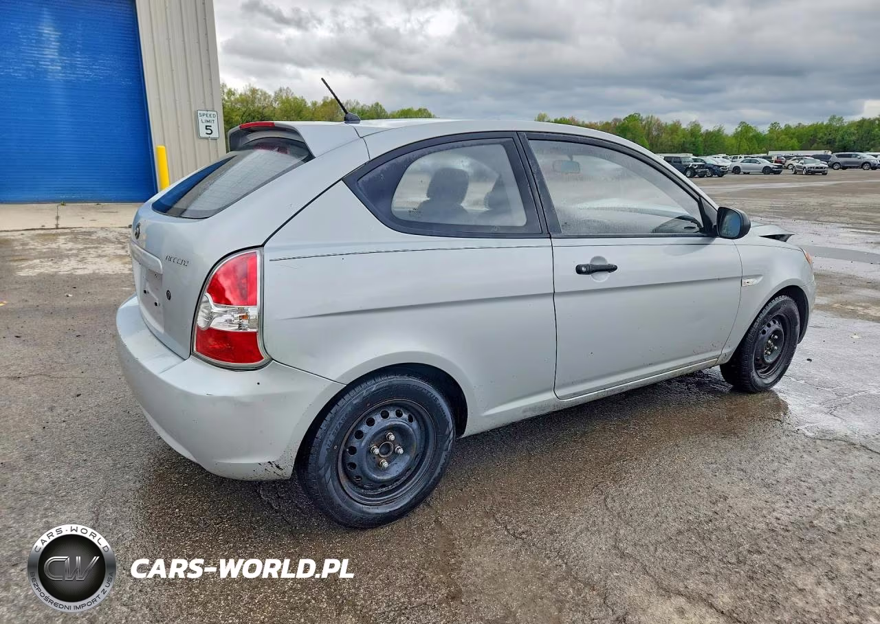 2011 Hyundai Accent Gl VIN:KMHCM3AC6BU195668 - 3