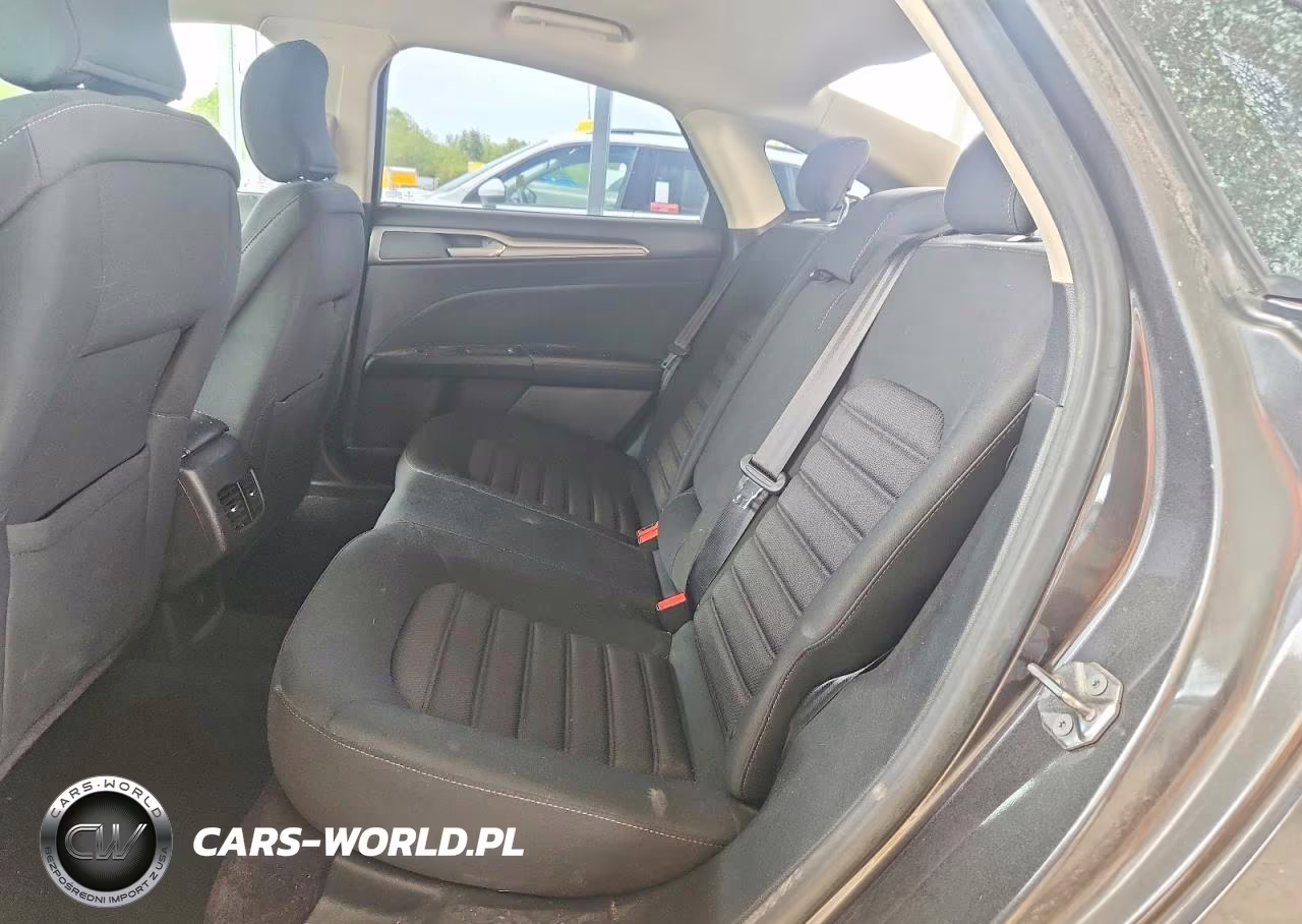 2017 Ford Fusion Se VIN:3FA6P0HD2HR145569 - 10