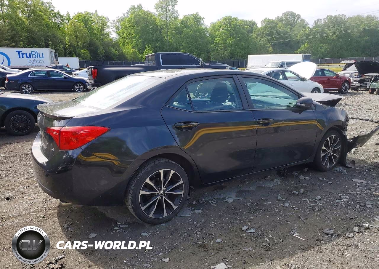 2018 Toyota Corolla Se VIN:2T1BURHEXJC081615 - 3