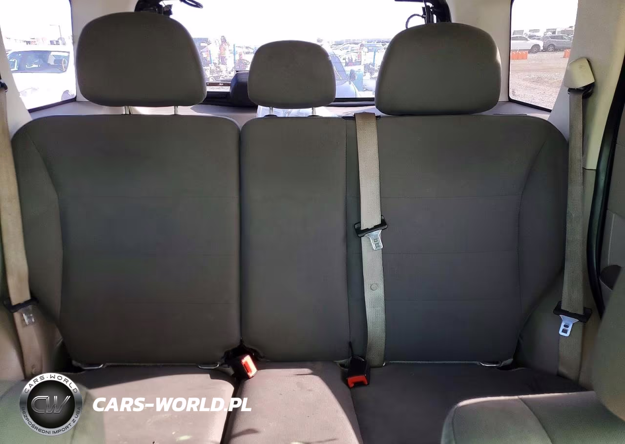 2011 Ford Escape Xls VIN:1FMCU0C73BKC23744 - 10