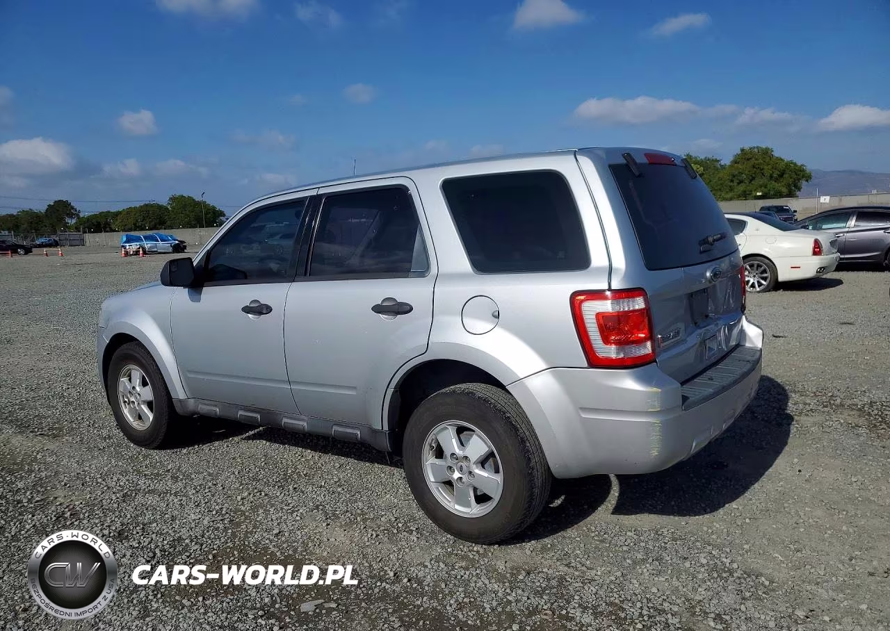 2011 Ford Escape Xls VIN:1FMCU0C73BKC23744 - 2