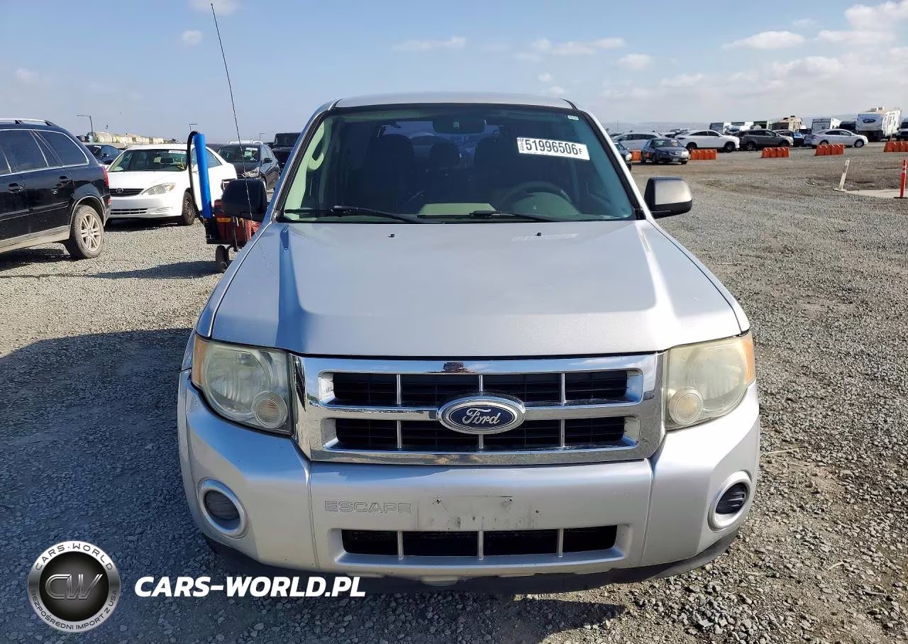 2011 Ford Escape Xls VIN:1FMCU0C73BKC23744 - 5
