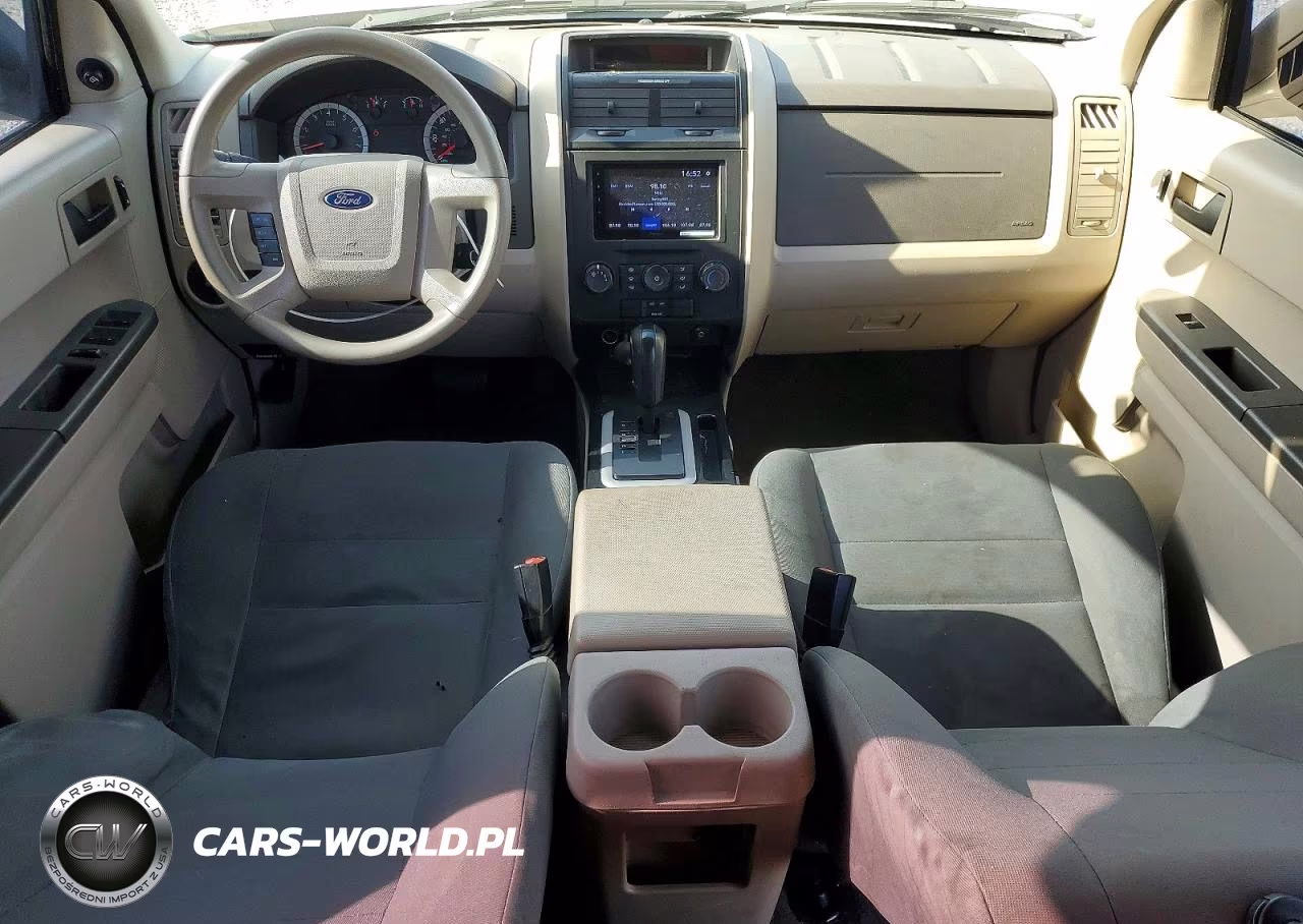 2011 Ford Escape Xls VIN:1FMCU0C73BKC23744 - 8