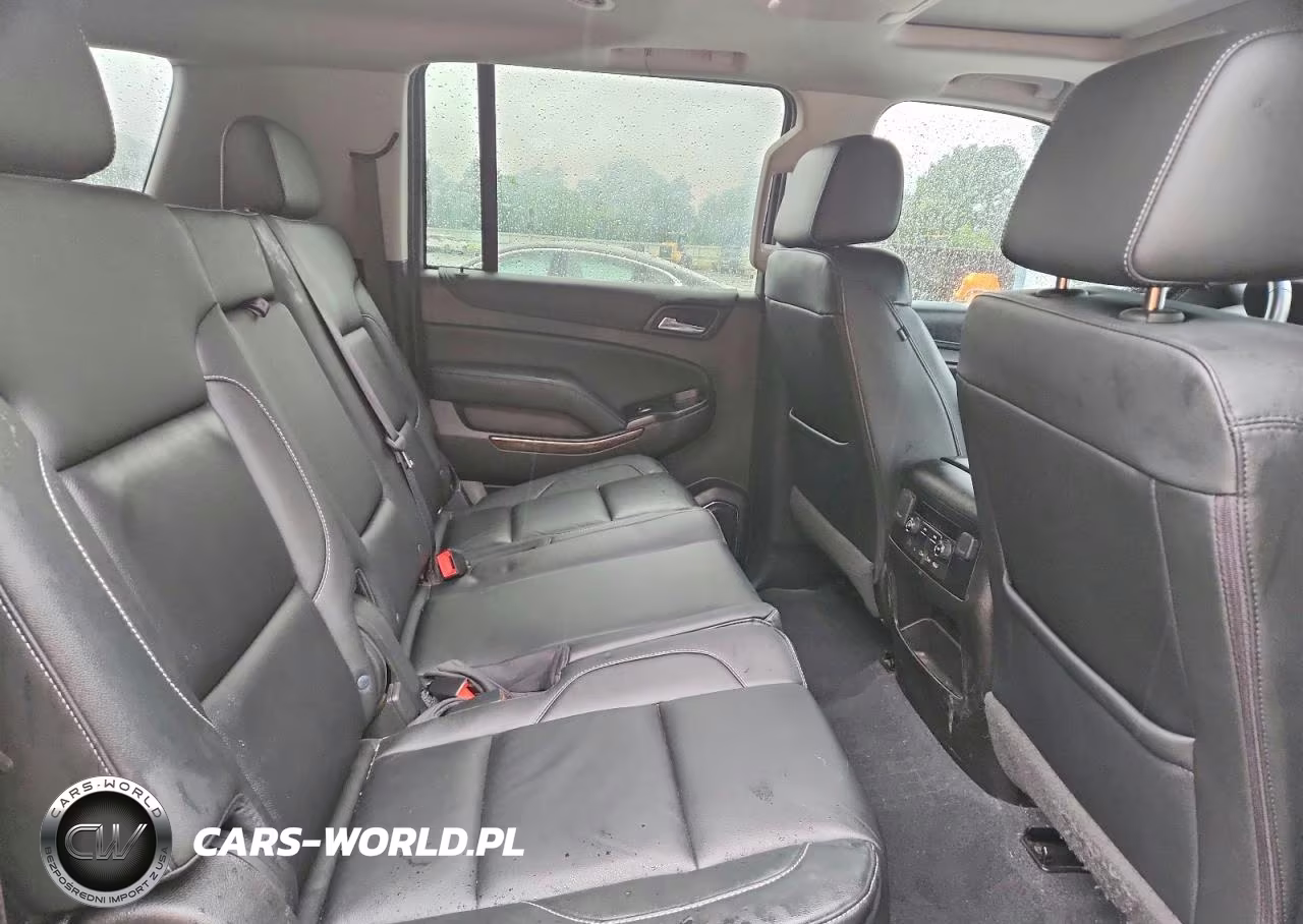 2019 Chevrolet Suburban C1500 Lt VIN:1GNSCHKC3KR261179 - 11