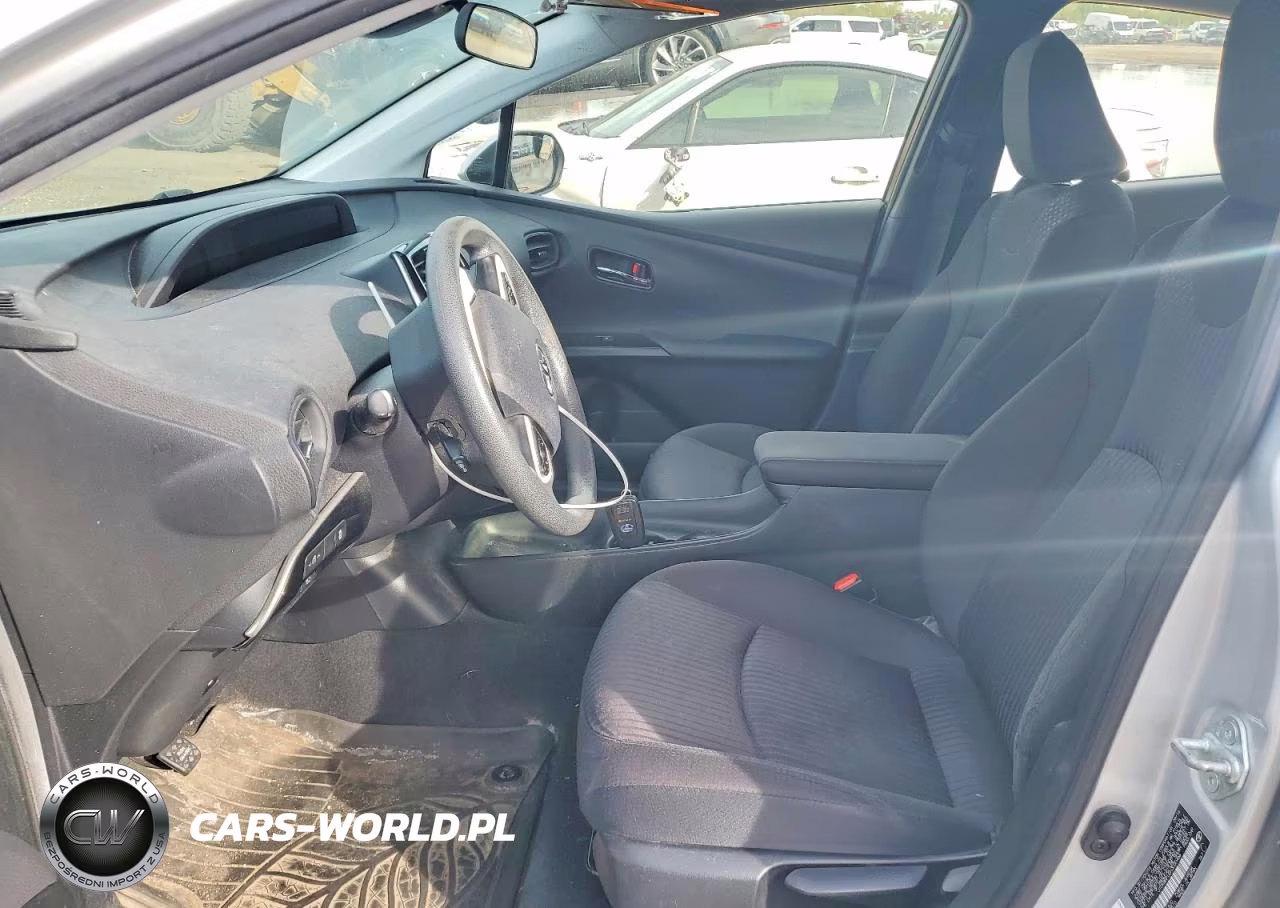 2017 Toyota Prius Two VIN:JTDKBRFU2H3030466 - 7