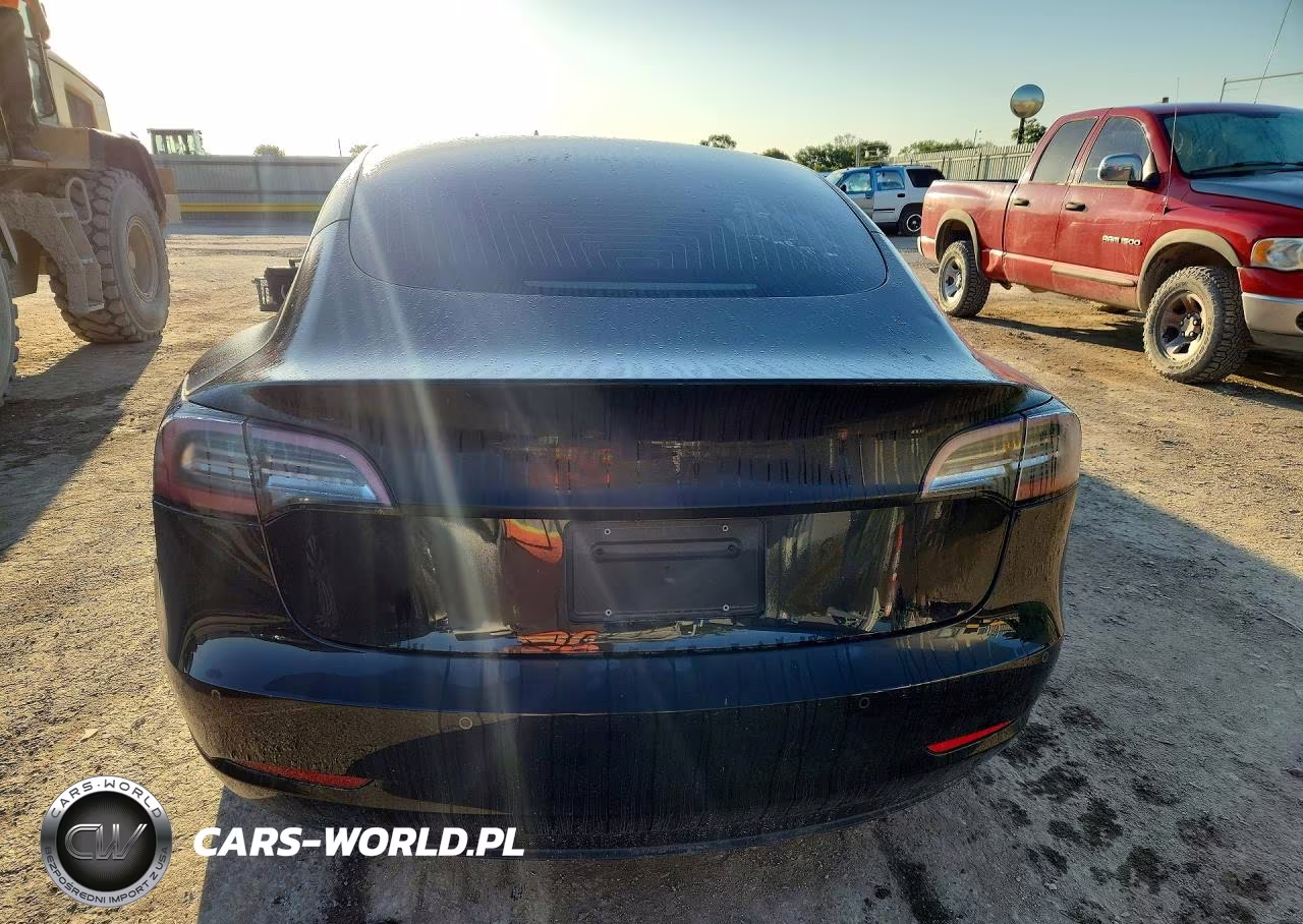 2019 Tesla Model 3 VIN:5YJ3E1EB3KF213950 - 6