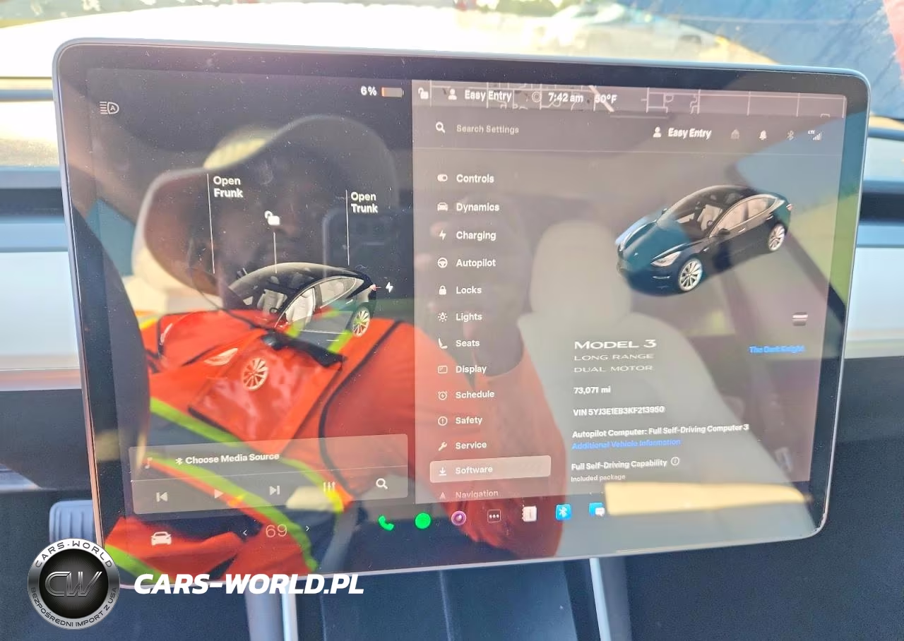 2019 Tesla Model 3 VIN:5YJ3E1EB3KF213950 - 9