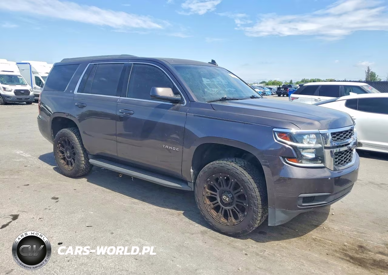 2018 Chevrolet Tahoe C1500 Lt VIN:1GNSCBKC0JR111803 - 4