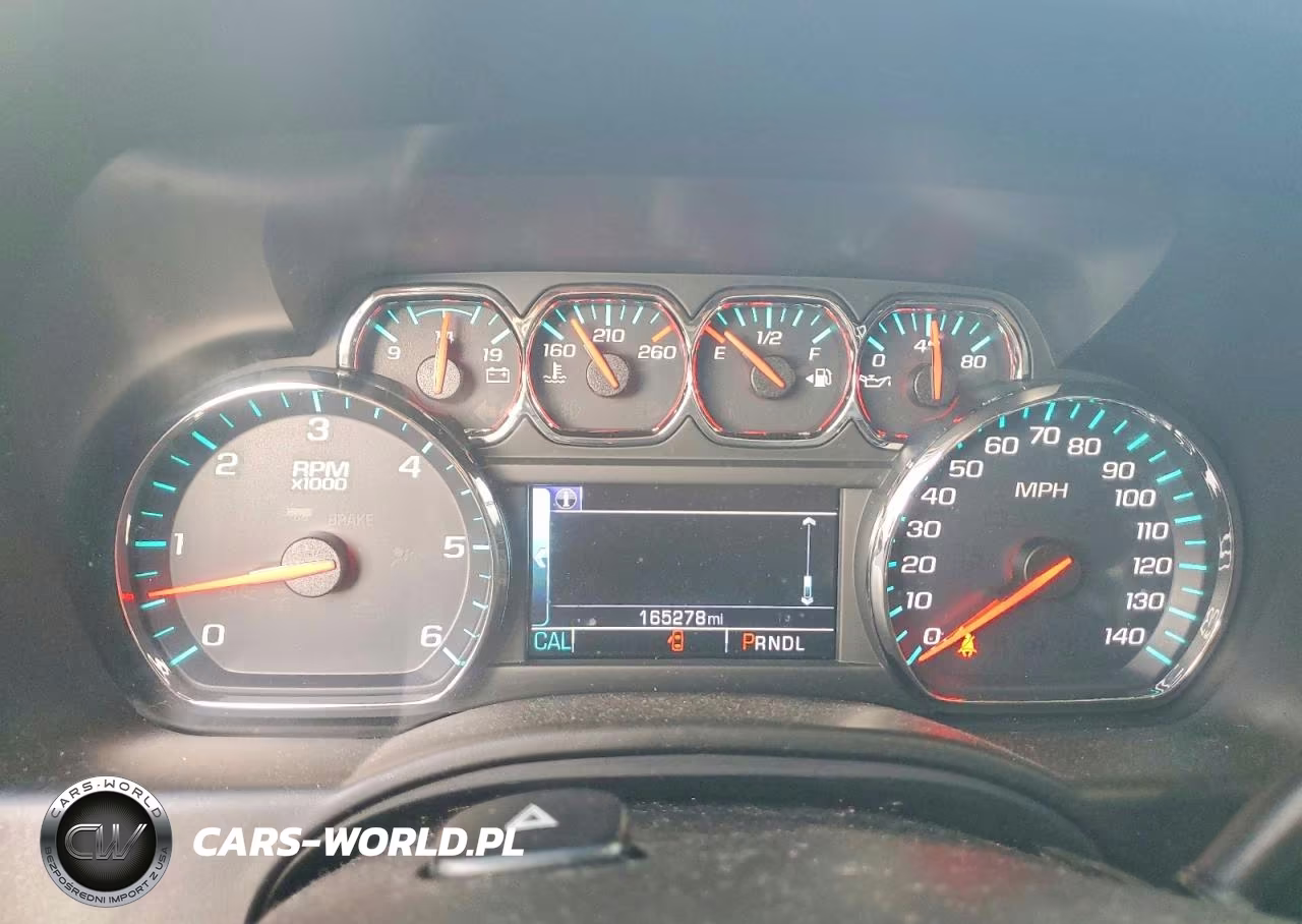 2018 Chevrolet Tahoe C1500 Lt VIN:1GNSCBKC0JR111803 - 9
