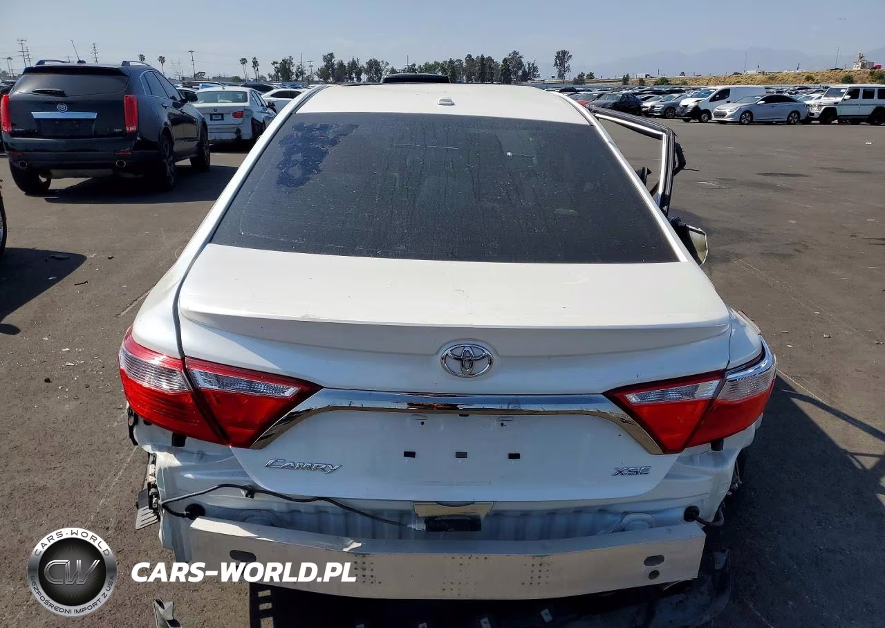 2017 Toyota Camry Xse VIN:4T1BF1FK1HU656133 - 6
