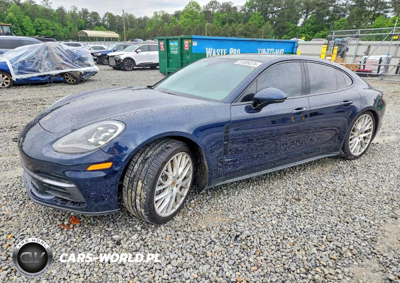 2017 Porsche Panamera 2
