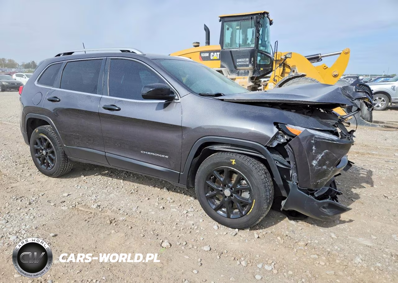 2016 Jeep Cherokee Latitude VIN:1C4PJMCB8GW220235 - 4