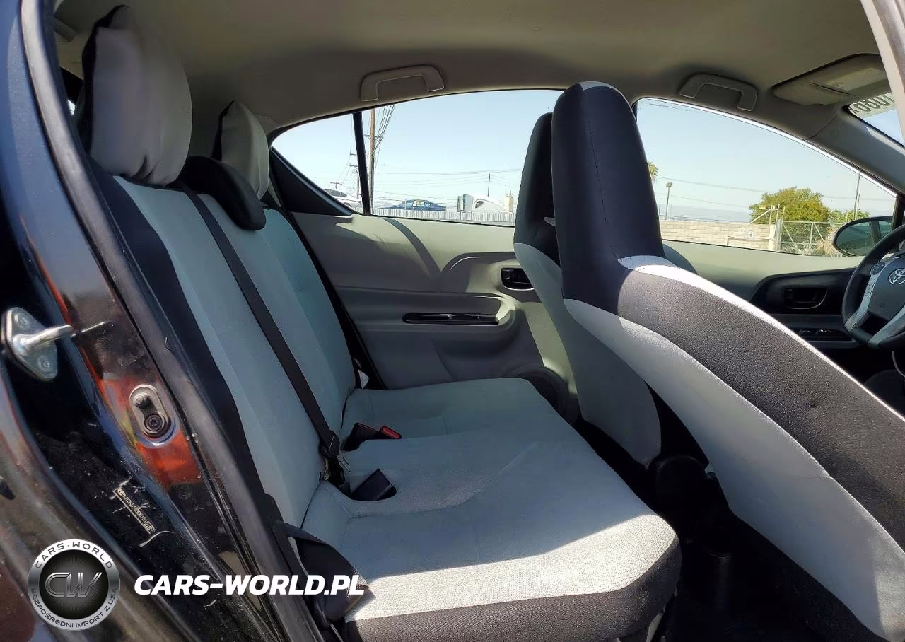 2012 Toyota Prius C One VIN:JTDKDTB30C1515780 - 10