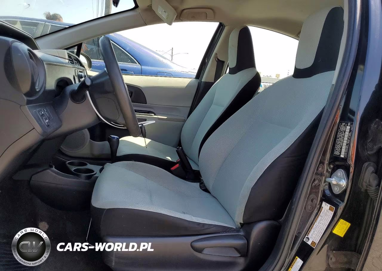2012 Toyota Prius C One VIN:JTDKDTB30C1515780 - 7