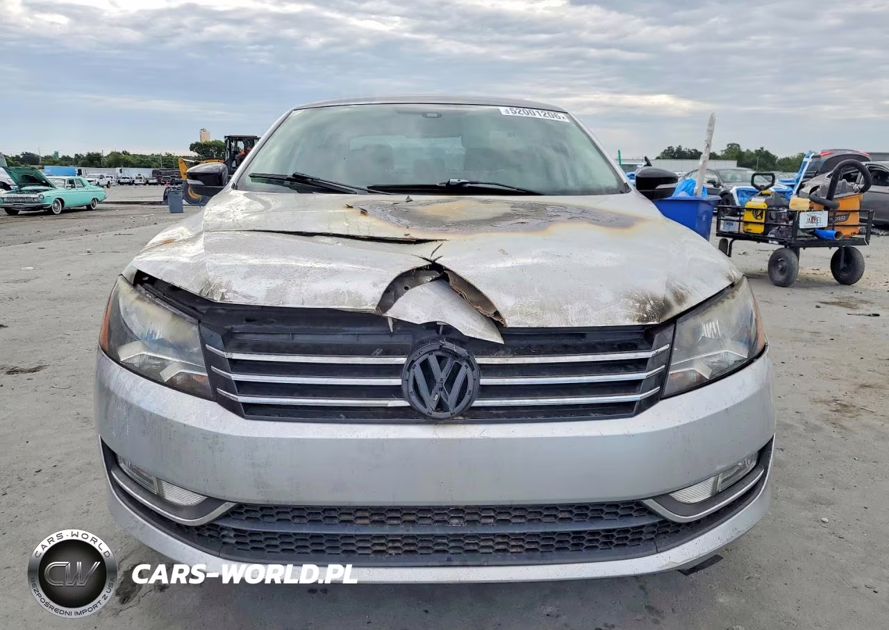 2015 Volkswagen Passat Se VIN:1VWBT7A37FC070679 - 5