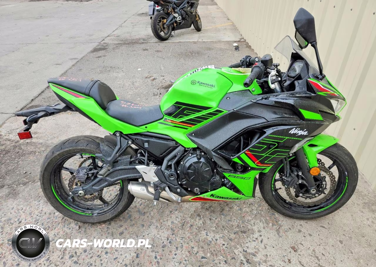 2023 Kawasaki Ex650 R