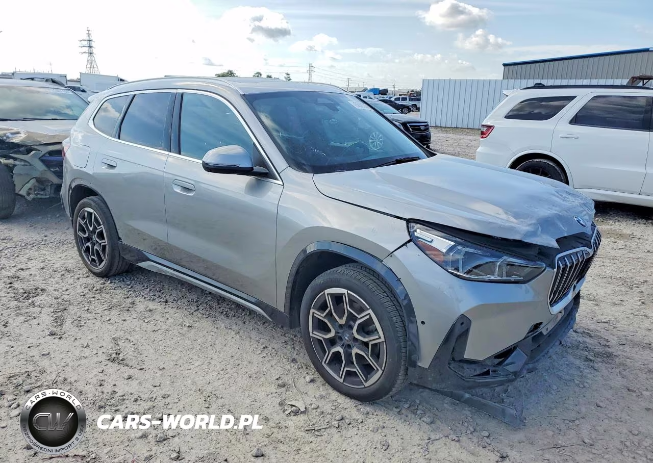 2025 BMW X1 xDrive28I VIN:WBX73EF0XS5175603 - 4