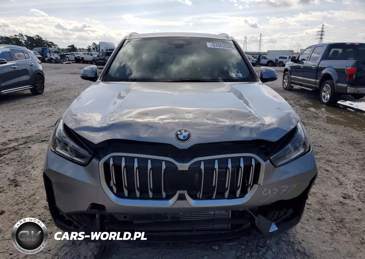 2025 BMW X1 xDrive28I VIN:WBX73EF0XS5175603 - 5