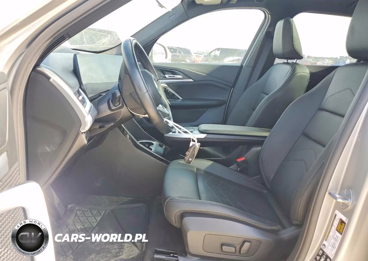 2025 BMW X1 xDrive28I VIN:WBX73EF0XS5175603 - 7