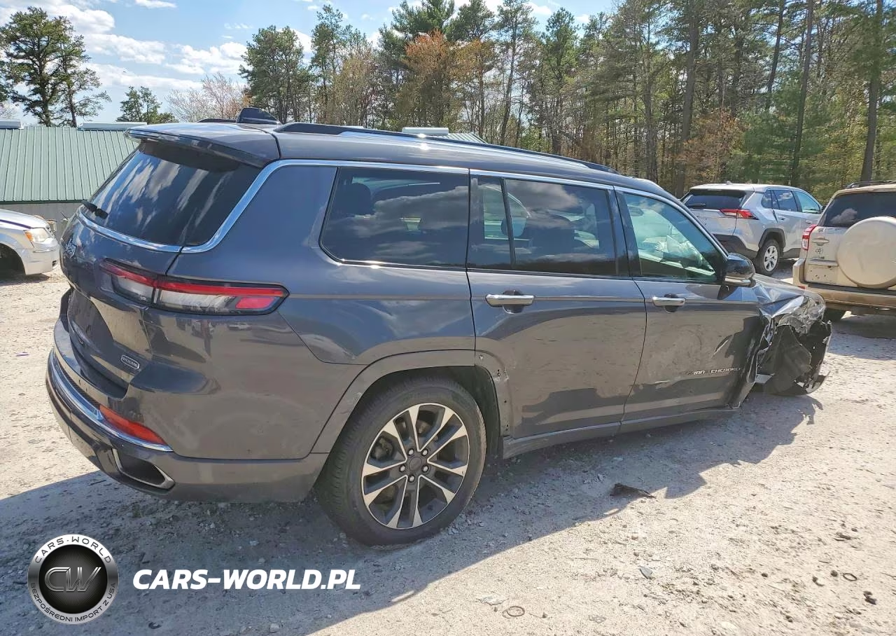 2023 Jeep Grand Cherokee L Overland VIN:1C4RJKDG5P8875626 - 3