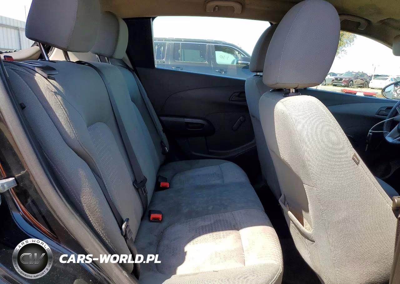 2016 Chevrolet Sonic Ls VIN:1G1JA6SG4G4178732 - 10