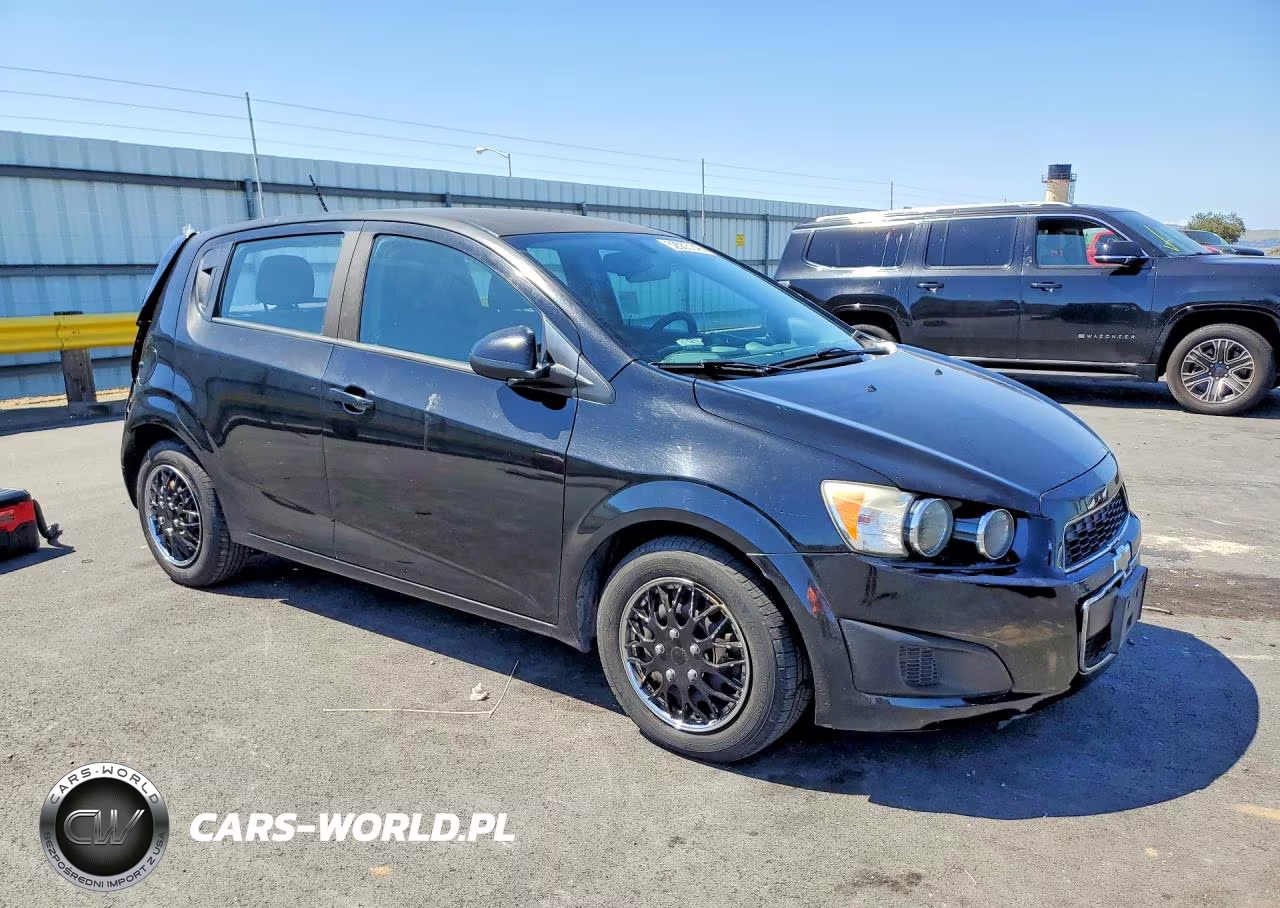 2016 Chevrolet Sonic Ls VIN:1G1JA6SG4G4178732 - 4