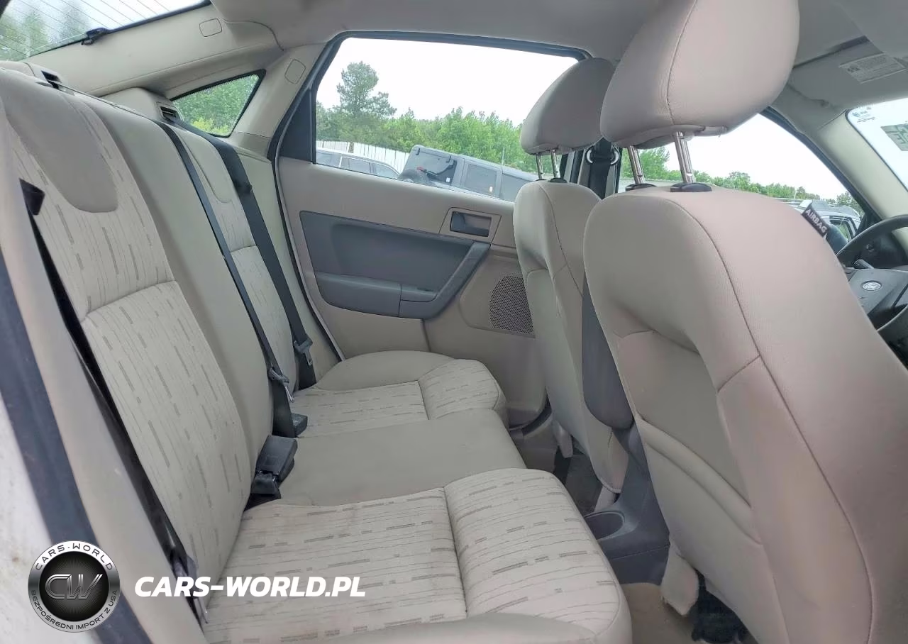 2008 Ford Focus Se VIN:1FAHP35N48W182661 - 10