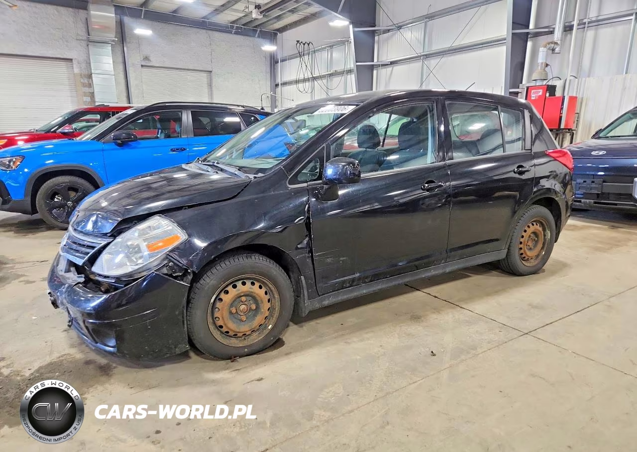 2010 Nissan Versa 1.8 S