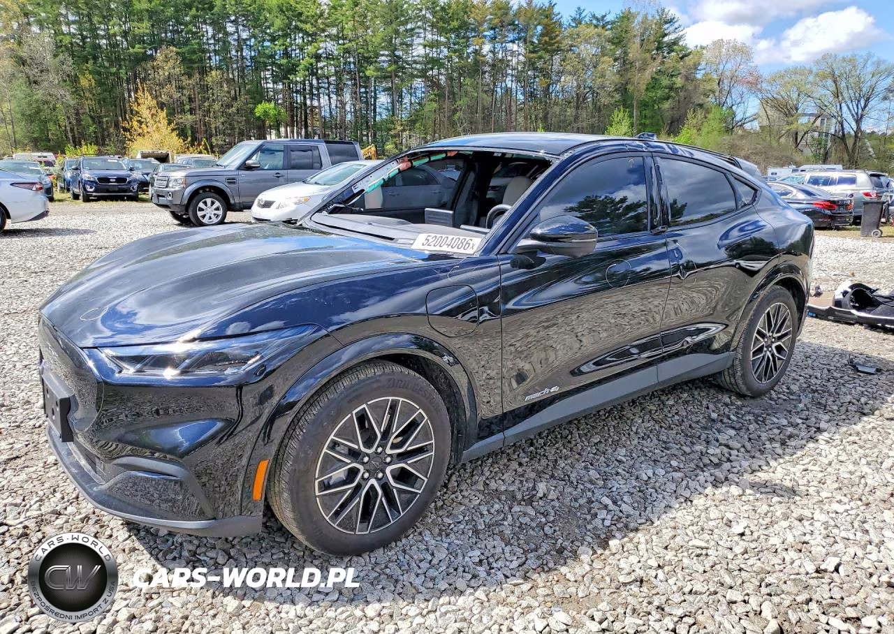 2025 Ford Mustang Mach-E Premium