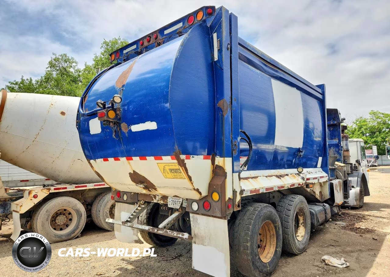 2009 Mack Leu600 Refuse Truck VIN:1M2AU02C19M003135 - 4