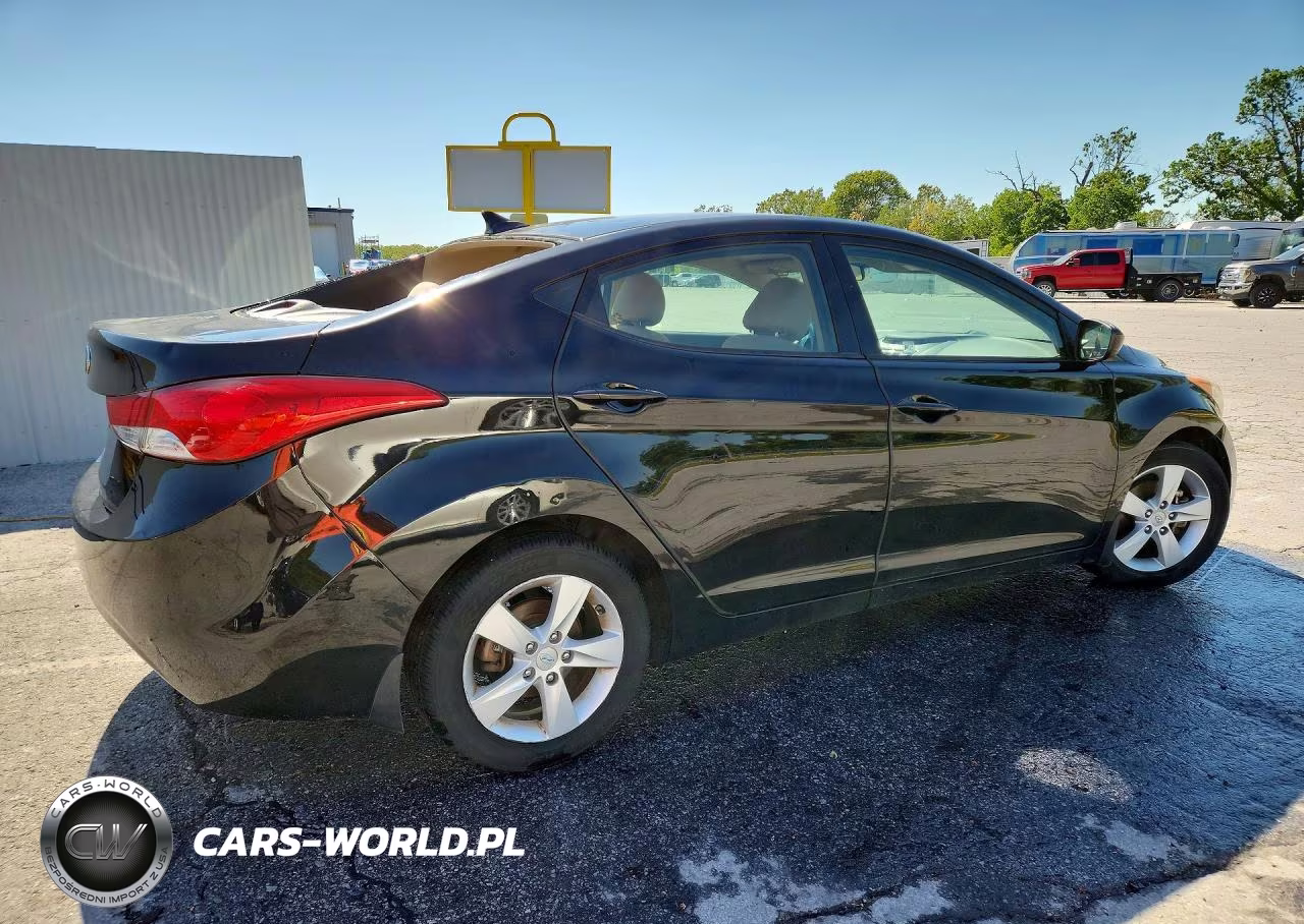 2013 Hyundai Elantra Gls VIN:5NPDH4AE4DH381159 - 3