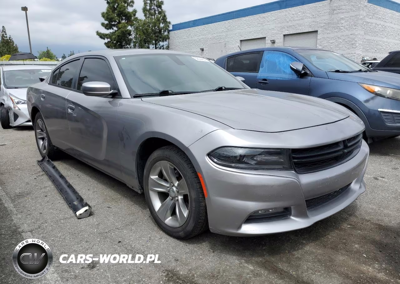 2016 Dodge Charger Sxt VIN:2C3CDXHG8GH203126 - 4