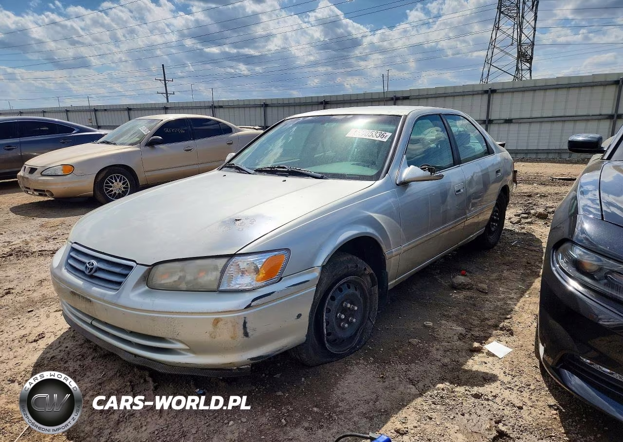 2000 Toyota Camry