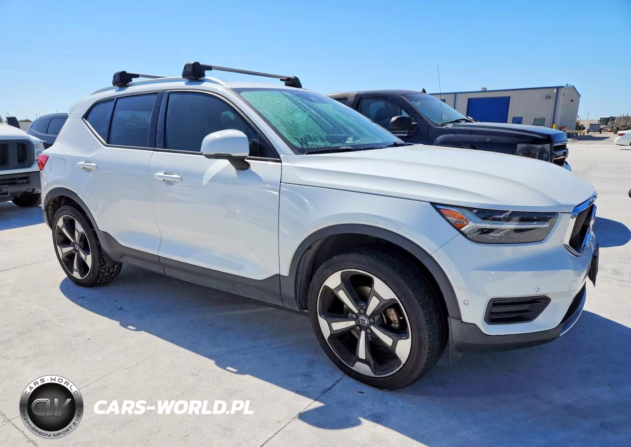 2019 Volvo Xc40 T5 Momentum VIN:YV4162XZ8K2014946 - 4