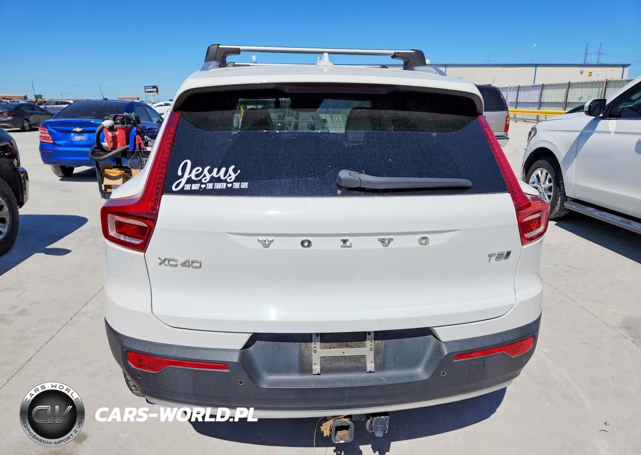 2019 Volvo Xc40 T5 Momentum VIN:YV4162XZ8K2014946 - 6