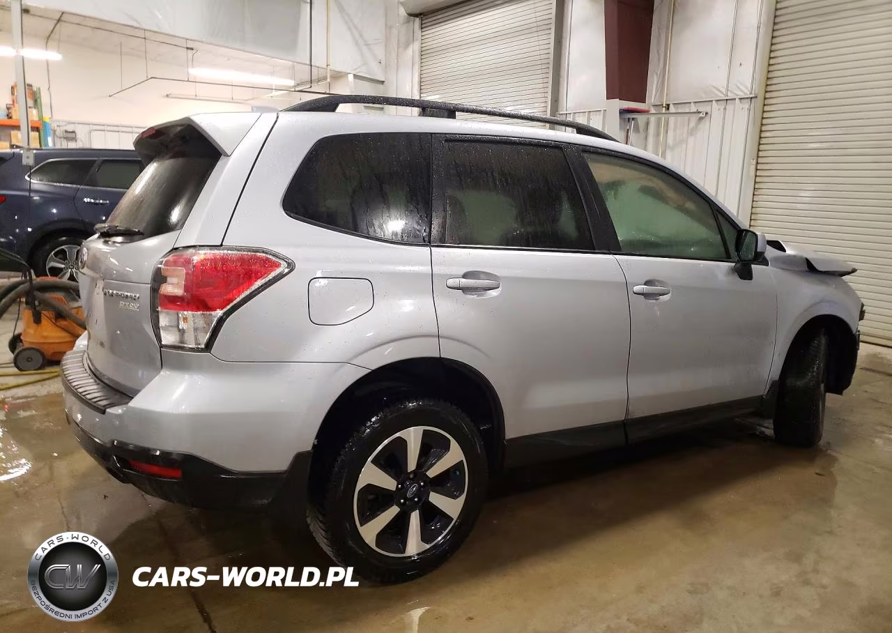 2017 Subaru Forester 2.5I Premium VIN:JF2SJAGC0HH570977 - 3