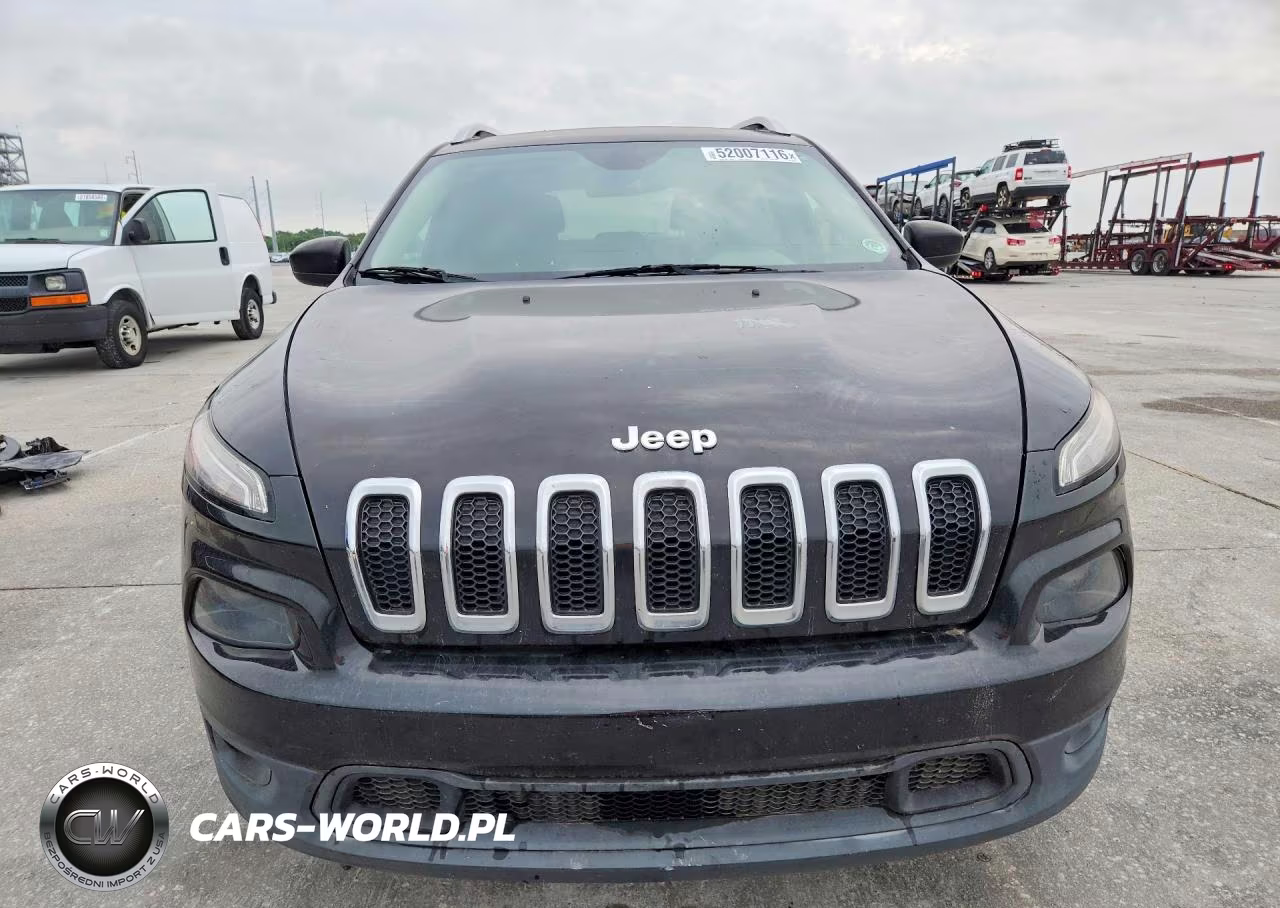 2017 Jeep Cherokee Latitude VIN:1C4PJLCB4HW574068 - 5