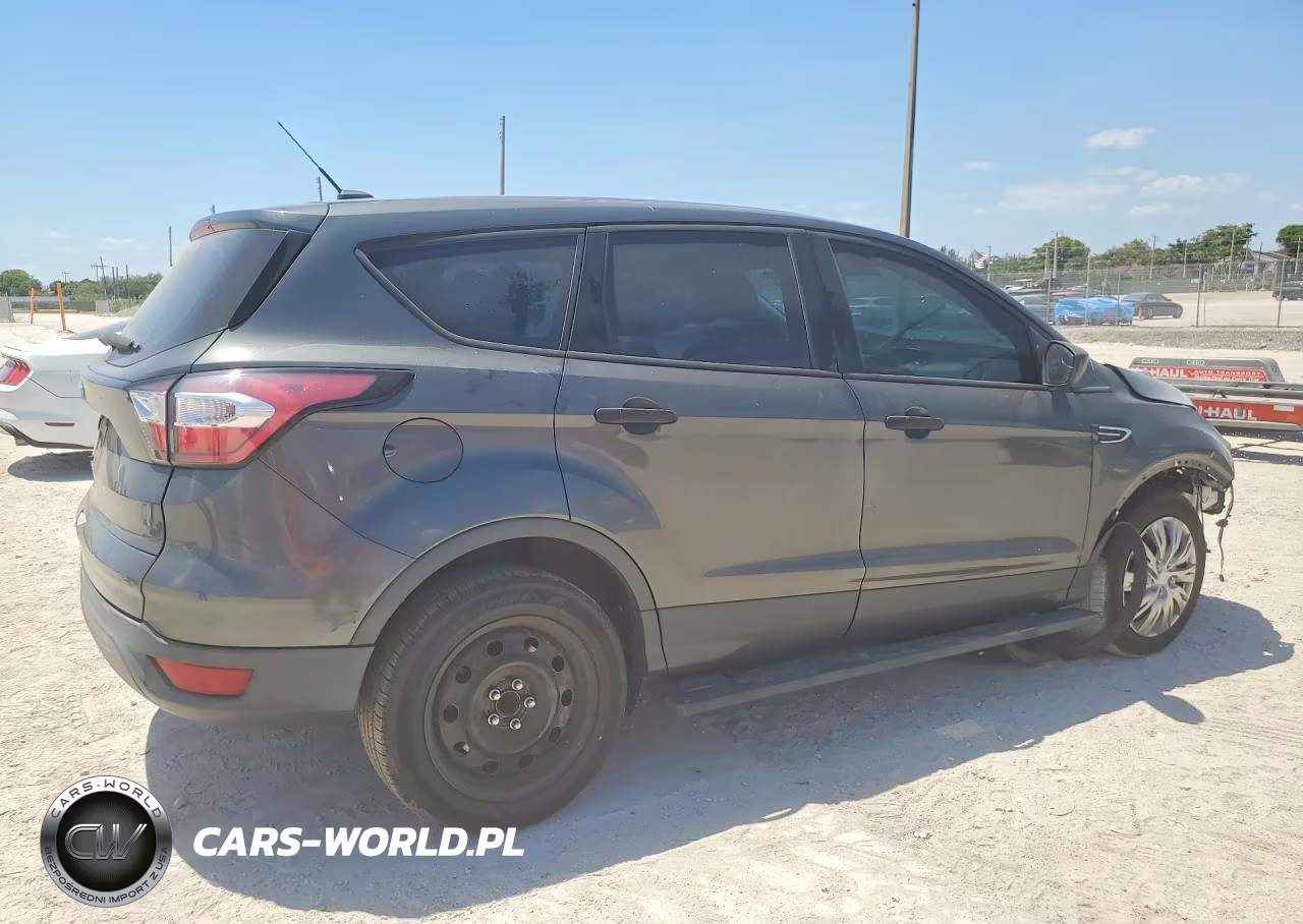 2017 Ford Escape S VIN:1FMCU0F77HUE25611 - 3